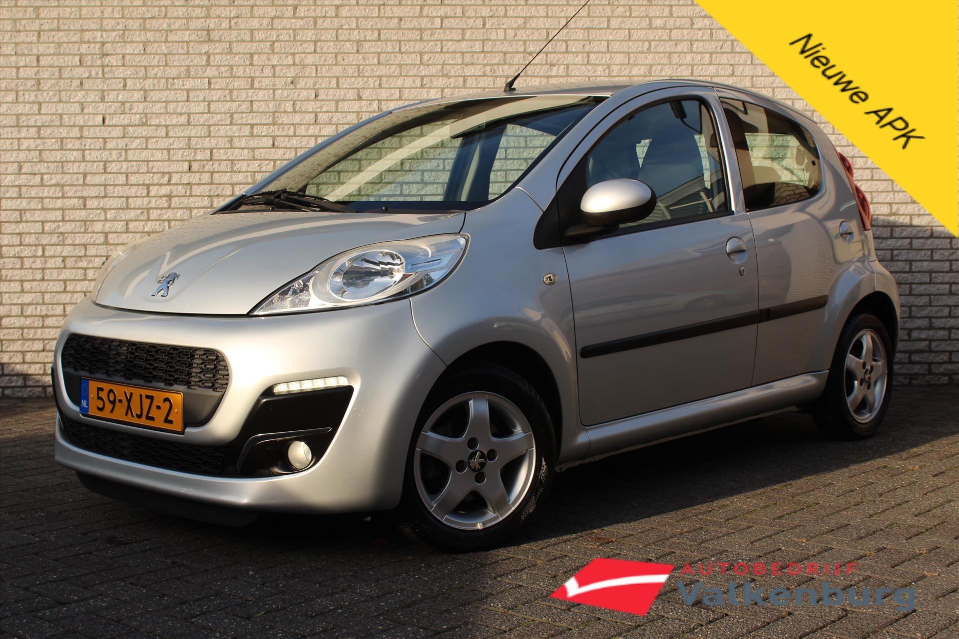 Afbeelding van de PEUGEOT 107 1.0 68PK 5D Active | 1e eigenaar | 5Deurs | Airco | LED | Elektrische ramen | LM velgen